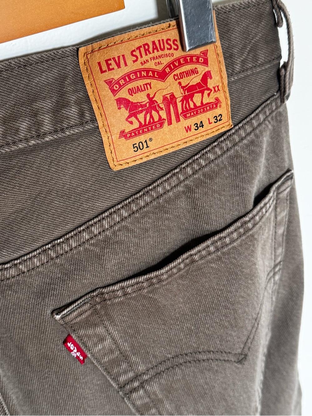 Levi's Men's Straight Jeans in khaki/grey